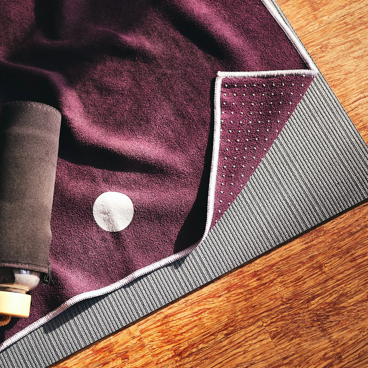 Manduka Yogitoes® Hot Yoga Mat Towel