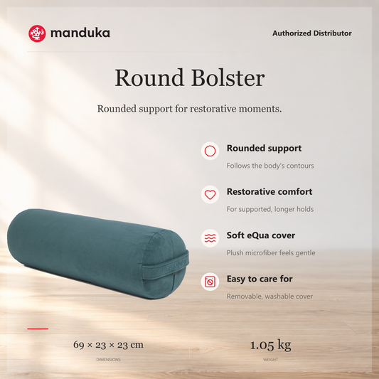 Manduka Round Yoga Bolster — ringkasan fitur dan ukuran.
